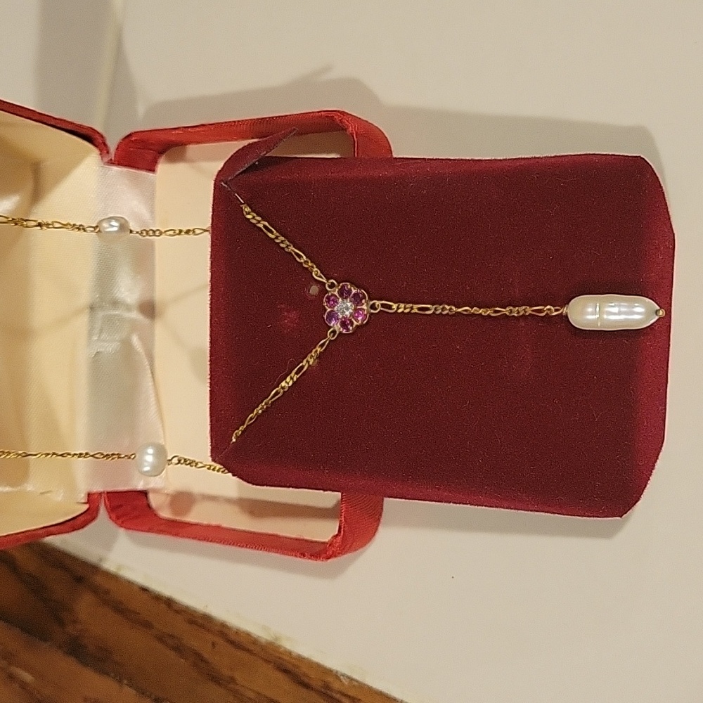 14k Gold Chain with crystal flower and Pear accent